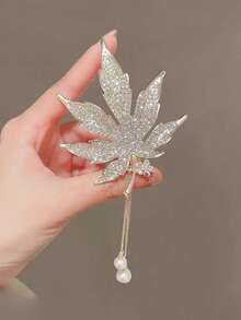 1pc Rhinestone Maple Leaf Pearl Tassel Hair Clip, Retro Elegant High Ponytail Duck Clip Hairpin Headpiece - Golden Yellow - View 4