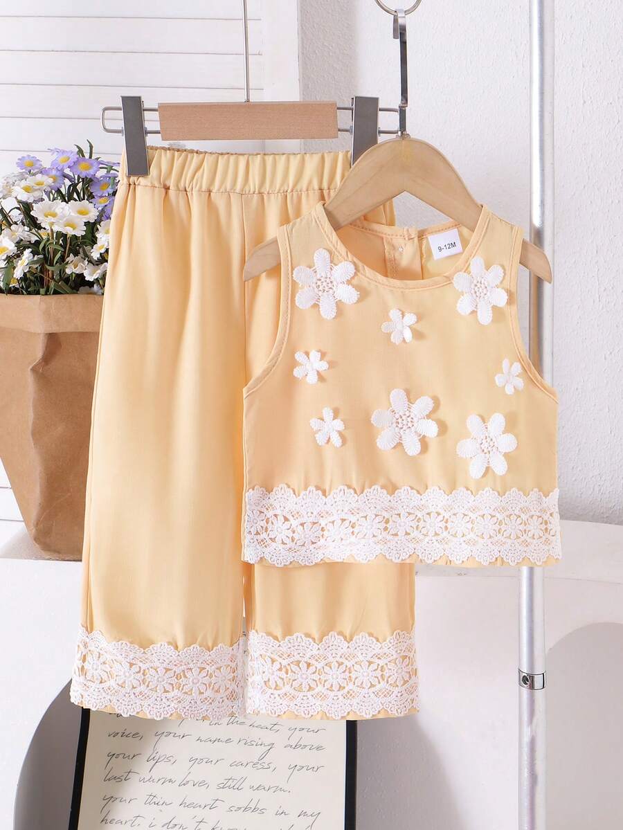 Bộ đồ đôi cho bé gái, gồm áo không tay và quần xếp ly họa tiết hoa 3D ngọt ngào, thích hợp mặc mùa hè. - Màu vàng - Xem 1
