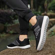 Sporty Barefoot Wide-Toe Couple's Running Shoes, Hiking Trekking Water Fishing Shoes, Breathable Mesh Quick-Dry Outdoor Climbing Camping Shoes - Black - View 4