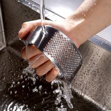 1pc Stainless Steel Garlic Press, Washable Garlic Crusher, Kitchen Garlic Chopper, Masher, Non-Electric, Food Supply Equipment, Industrial Kitchen Gadgets - Silver - View 6