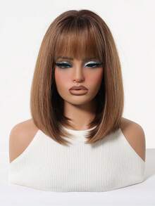 Peluca corta ondulada de 12 pulgadas de fibra sintética resistente al calor, color marrón suave, sin pegamento y sin costuras, con flequillo, adecuada para uso diario, cosplay, fiestas, bailes, festivales de música, bodas y talla grande - Marrón - Ver 4