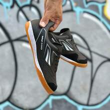 Men's Max 300 Y-1 Futsal Shoe, Stitched, Simple, Basic, Textured Microfiber Leather - 黑與白 - 查看 2
