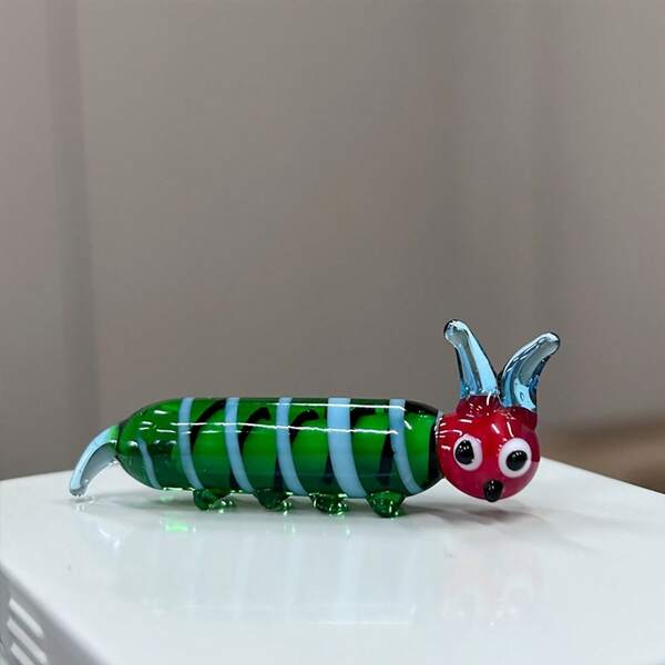 Single/Double Pack Cartoon  Figurine, Hand-Painted Glass Artwork, Home And Car Holiday Decoration, Decorative Ornament.