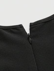 新款优雅性感V领镂空迷你连衣裙，梭织面料，仿口袋设计，适合晚宴约会、度假、正式场合、生日派对、单身派对、返校、机场穿搭，春夏黑色 - 黑色 - 查看 7