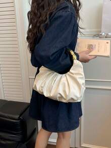独特手柄新款纯色PU云朵包褶皱小众设计手提包优雅女士晚宴包 - 白色 - 查看 8