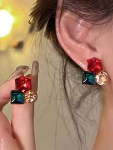 1 Pair Unique Design Random Color 3D Geometric Crystal Earrings, Versatile Stud Earrings For Women, Party & Gift - Color - View 3