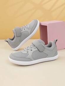 Modne, oddychające, siatkowe buty sportowe dla dzieci, antypoślizgowe, odporne na zużycie, miękkie buty do biegania, zapinane na rzepy, buty codzienne do noszenia na zewnątrz, 1 para, odpowiednie dla chłopców i dziewcząt do noszenia na zewnątrz - Szary - Zobacz 1