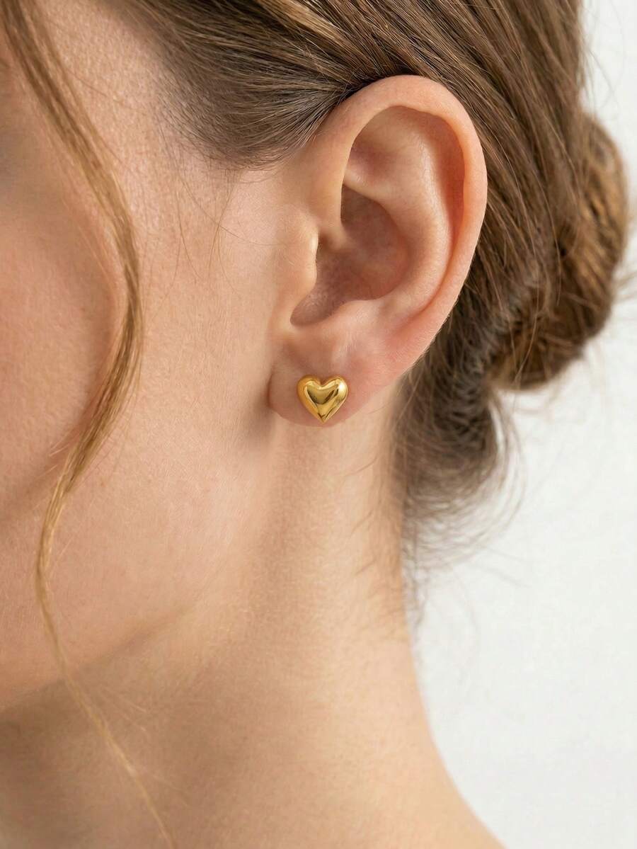 A Pair Of Simple And Cute Gold Heart Stud Earrings For Women - Gold - View 1