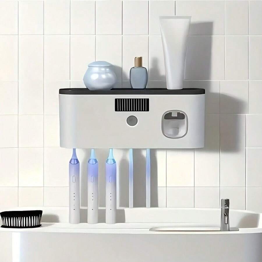 Giá đỡ bàn chải đánh răng thông minh 1 chiếc, giúp sắp xếp bàn chải đánh răng trong phòng tắm, tích hợp bộ phận phân phối kem đánh răng tự động. Thiết kế treo tường, 5 khe đựng, làm bằng nhựa, sử dụng pin lithium sạc qua cổng USB.
