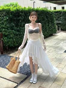 Women's Lace Trim Camisole Top, Elegant Sweet Streetwear Style Gray & White Polka Dot Mesh Strap Vest Top With Padded Cups, Suitable For Summer Daily Wear, Dates, Parties, Music Festivals, Easter, Beach Vacation, Versatile Sexy Singlet, Fitted Heart Neck Mesh Lace Trim Layered Blouse - Black - View 6