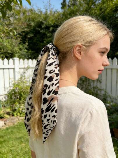 1件时尚豹纹发圈，优雅女孩发带