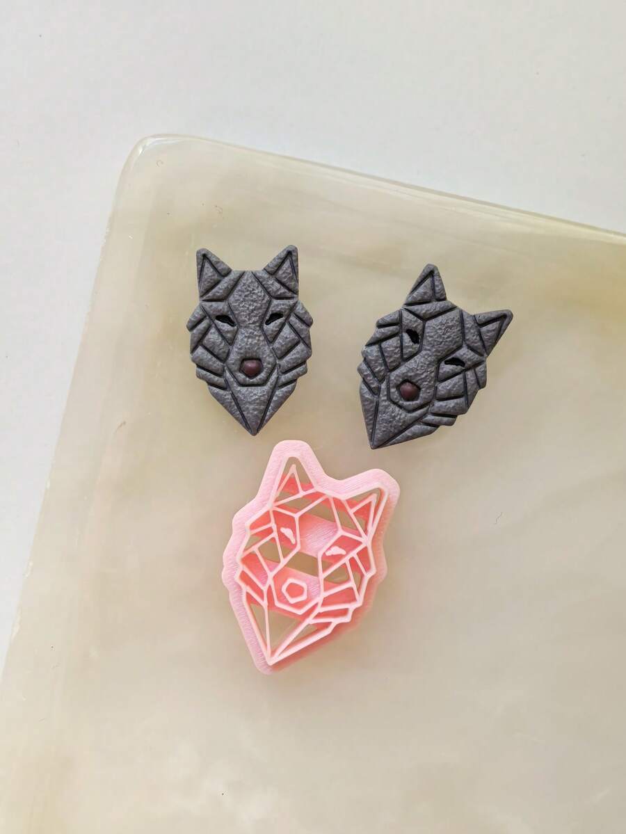 Animal Series: Wolf, Little Lion And Butterfly Polymer Clay Cutting Molds, Suitable For DIY Earring Jewelry Making, Handmade Decorations, Jewelry Making Tools, Perfect For Handmade Women's Earrings And Jewelry Pendants - Animal Series - View 1