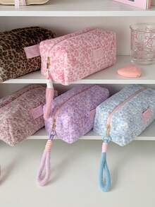 1 PC Girl Leopard Pattern Plush Handheld Makeup Bag, Student Handheld Bag, Portable Skincare Products, Toiletry And Storage Bag - Multicolor - View 4