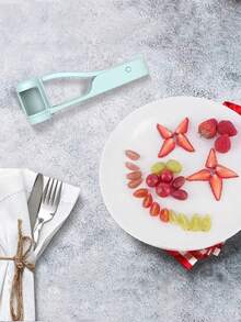 Manual Fruit Slicer, Creative Fruit Slicer, Innovative Kitchen Tool Grape Cutter, Pitter Slicer, Stainless Steel Fruit Cutting Divider, Fruit Slicer, Stainless Steel Blade, Creative Kitchen Tool, Handheld, Suitable For Grapes, Strawberries And Cherries Quick Slicing, No Power Needed, Fruit Slicer, Modern Kitchen Tool - Multicolor - View 6