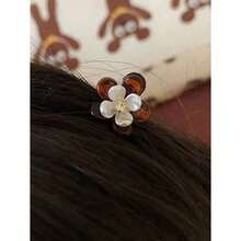 NEW10pcs/Set Camellia Flower Rhines Mini Clip Super Fairy Sweet High-End Princess Hairpin Fashion Elegant Versatile Bangs Side Hair Clip Suitable For Daily Outfit Photo Shoot Outdoor Commute Date Beach Holiday Hair Claws Claw Clips Hair Clips Hair Jaw Clip Hair Clamps Hair Clutch Hair Catcher Clip Fall Winter Hair Accessories For Women For Vacation Outfits Woman Summer - 10個透明山茶花髮夾 - 查看 5