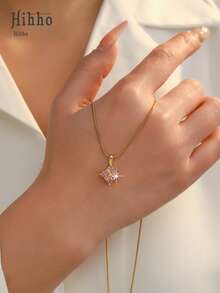 Hihho 1pc Sparkling Pink & White Cubic Zirconia Four-Leaf Clover Pendant Necklace, Sweet Commuting & Dating Jewelry With Gentle Vibe - Four Leaf Clover - View 2