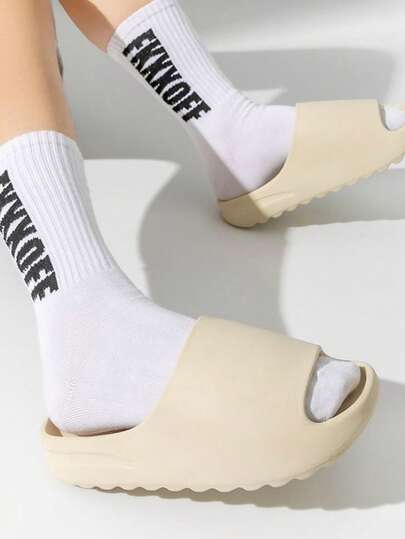 男女通用EVA拖鞋，夏季休闲室内外两用拖鞋