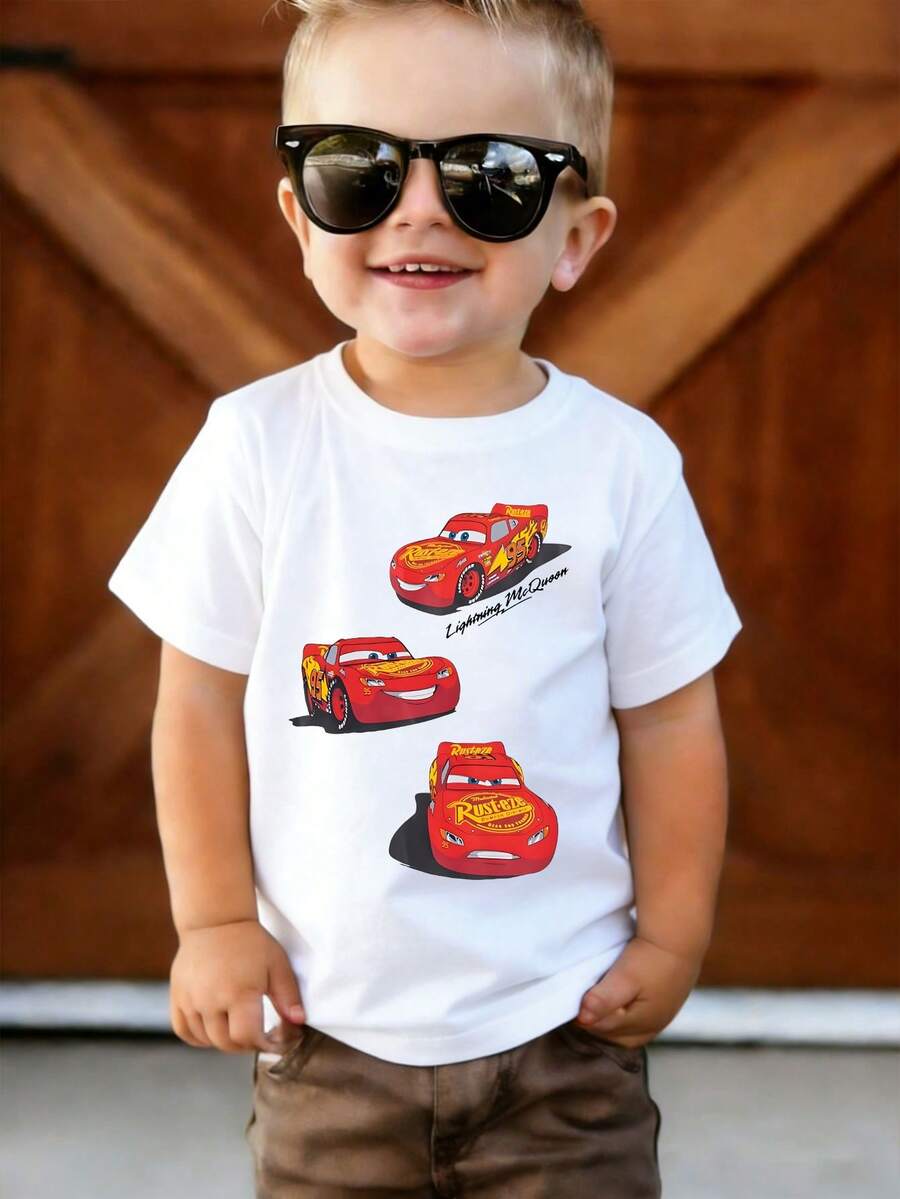 This Casual And Simple Crew Neck Short-Sleeved T-Shirt Features A Disney Cars - Lightning McQueen 95 Car Design And Is Specially Designed For Boys And Girls, Making It An Ideal Choice For Summer Wear. - 白色 - 查看 1