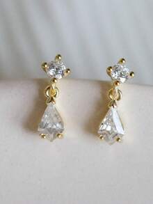 一对S925纯银几何立方氧化锆耳钉，简约百搭饰品，适合作为开学、毕业、友谊礼物 - 幾何1 - 查看 2