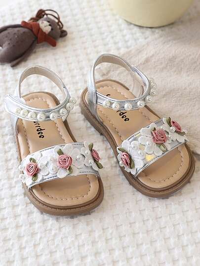 1 Pair Children's Pearl Flower Soft Bottom Lightweight Non-Slip Fashion Flat Sandals, Comfortable To Wear, Suitable For Summer