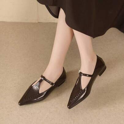 Giày thời trang nữ, giày cao gót màu nâu có khóa cài, giày búp bê mũi vuông, giày bít mũi đế dày, giày lười gót trung bình, giày công sở kiểu Pháp cổ điển màu trơn quai chữ T đan bện.