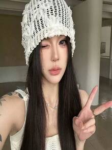 这款无檐镂空帽可爱迷人，非常适合旅行，轻松打造女士夏季海滩造型。 - 彩色 - 查看 5