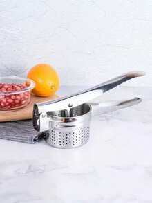 （孔的数量和位置随机分布）1个手动蒜蓉压榨器榨汁机侧孔多功能捣碎器压泥器土豆泥不锈钢压榨果蔬泥榨汁机厨房工具 - 銀色 - 查看 13