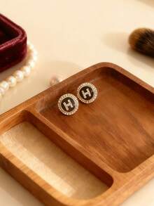 1 Pair H-Letter Round Stud Earrings, Fashionable Minimalist Elegant, Suitable For Women's Daily Wear - H Letter Earrings - View 7