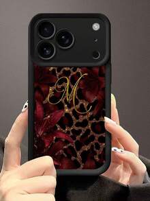 时尚、流行、个性化，金色闪光豹纹搭配红色百合花和草书字母M图案设计主题，奢华防震，美观可爱，触感柔软，握感极佳，防水耐用，防污，带摄像头保护的边框保护壳，兼容 17/17 Pro/17 Pro Max - 黑色 - 查看 3