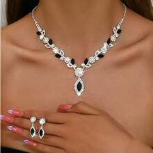 Bộ trang sức thời trang 3/4 món, gồm dây chuyền đá quý đen, bông tai và vòng tay, thích hợp cho phụ nữ đeo trong các bữa tiệc và dịp đặc biệt. - bộ trang sức bốn món - Xem 5