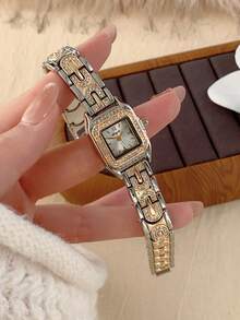 1pc Women's Fashionable Elegant Gold Oval Quartz Watch, Suitable For Daily Wear, Also A Great Gift For Birthday, Graduation And Other Occasions - Gold - View 2
