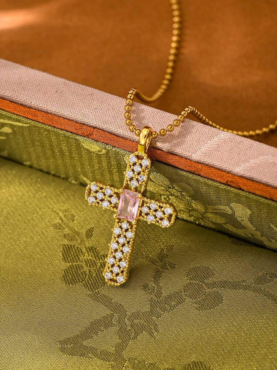 1件十字架吊坠项链，镶嵌钻石，5颗大钻石，18K金，奢华欧美风格，适合派对、日常佩戴，也是送给伴侣的礼物 - 金色 - 查看 1