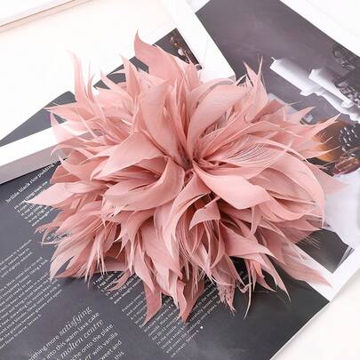 Wholesale Feather Corsage Headwear, Dyed Feather Flowers, Fashionable Korean-Style Feather Brooches And Corsages