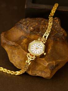 The Gold Bracelet Style Women's Quartz Watch Is Exquisite And Elegant Suitable For Daily Matching And The Best Choice For Gifts - Gold - View 5