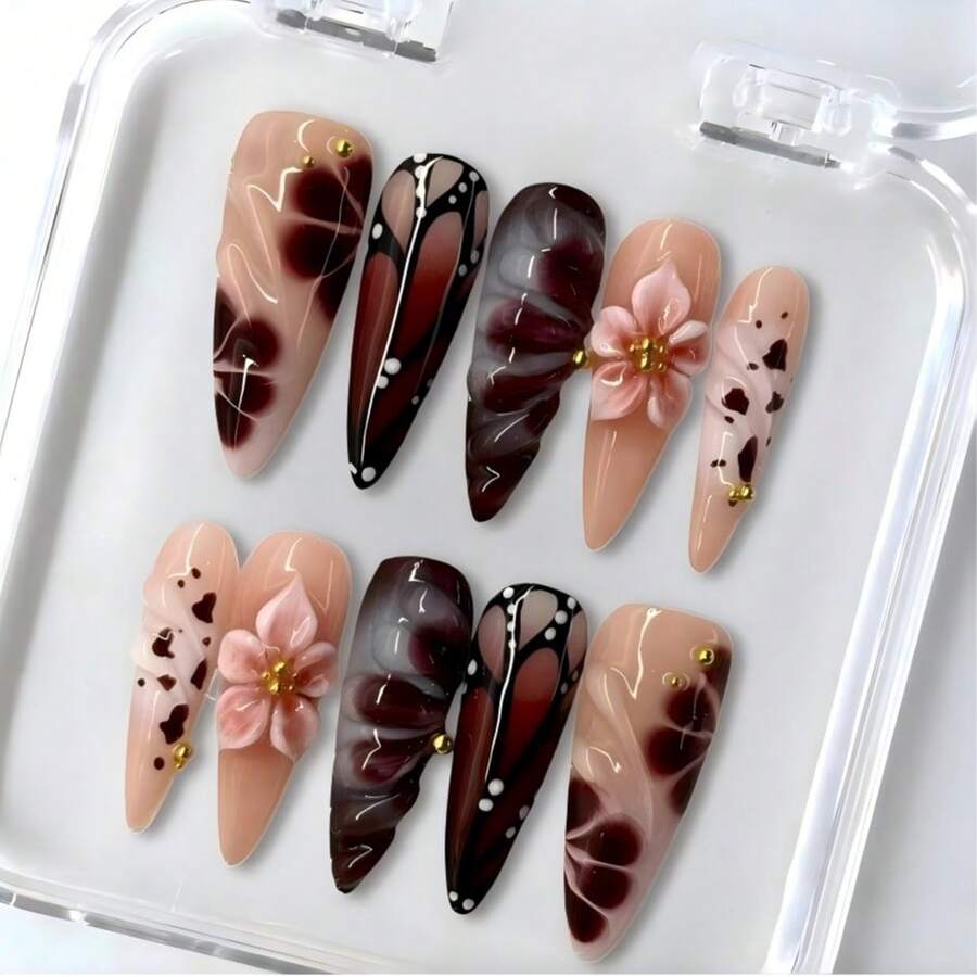 MNails 10 PCS Handmade Stiletto Press-On Nails | Vintage Butterfly 3D Floral Luxury Deep Maroon & Nude Pink Acrylic Nails, Textured Swirls & Gold Stud Embellishments - 彩色 - 查看 1