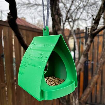 1pc PLA Material Outdoor Birdhouse With Roof And Seed Tray, Weatherproof Wall-Mounted Design, Suitable For Cardinals, Sparrows, Hummingbirds, Large Capacity Green Birdhouse For Garden And Yard Decor, Attracts Wildlife, Fashionable Seed Dispenser, Convenient Hook, Sturdy Structure