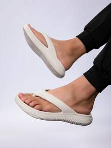 2026 New Lightweight Casual Flip Flops, Summer Non-Slip Outdoor Slippers, EVA Soft Sole Comfortable Beach Sandals - White - View 5