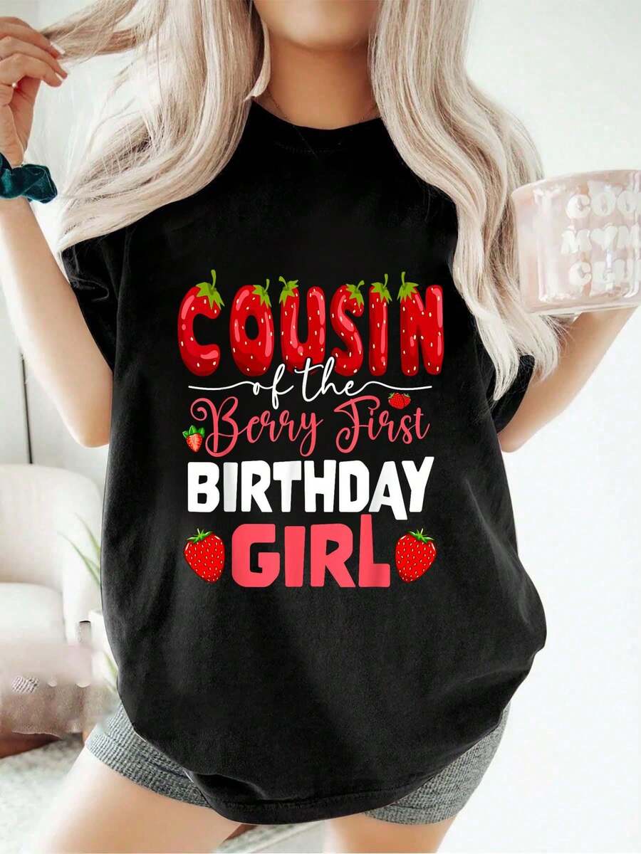 Camiseta holgada informal deportiva de verano con cuello redondo y manga corta para el Día de la Madre, para el primer cumpleaños de la niña, con texto "Fresa Cuz" - Negro - Ver 1