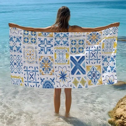 1条波西米亚风黄蓝摩洛哥图案印花沙滩巾/浴巾，单面印花，速干吸水超细纤维材质，可作防晒披肩毯、瑜伽垫、便携式假日沙滩泳池运动毛巾，柔软亲肤，是浴室和海滩的理想之选。