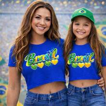 Cropped Oversized T-Shirt For Children 2 To 15 Years Old - BRAZIL / WORLD CUP! - Azul Brasil con corazones - Ver 3