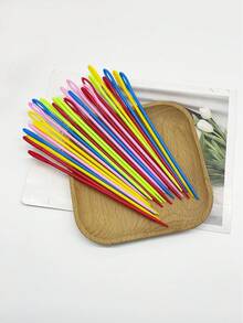 [10入/包]15cm加長塑膠針，紅、黃、藍、綠、粉5色可選，全塑膠大孔防刺，大針眼易穿線，加長針身輕鬆縫製，縫紉教學工具 - 塑膠針15cm - 查看 5