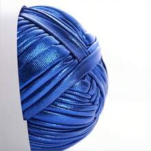 YYzzCaithe 1卷金属色钩针线，适合钩织包袋/手工艺品/家居装饰，每卷40米，单股金属色T恤线，光泽亮丽，钩针编织，单面彩色布料线，手工DIY钩针包袋、靠垫、玩偶、钩针作品 - 燙金布條線 - 查看 7