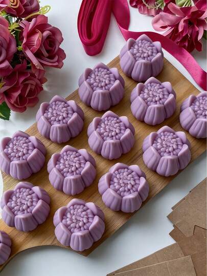 4 Pcs Lotus, Peony, Hibiscus Flower Silicone Molds, DIY Handmade Candle, Wax Melts, Soap, Plaster Diffuser Decor Molds, Chinese Style Floral Craft Molds, Heat Resistant, Suitable For Hobbyists, Florists, Studios