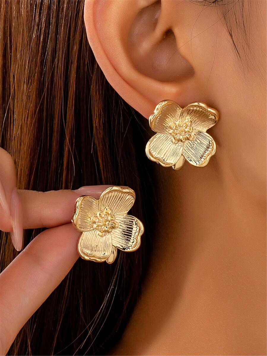 1 Pair Metal Flower Stud Earrings, Suitable For All Seasons - Yellow Gold - View 1