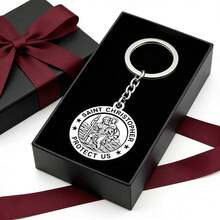 1 pieza Llavero de acero inoxidable de San Cristóbal, Patrón de los Viajeros, regalo de viaje reflexivo y accesorio de moda - color acero - Ver 3