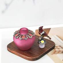 1 Chai thủy tinh dẹt 1.35oz (40ml) hình chim đỏ, chai đựng nước hoa có thể tái sử dụng, chai nhỏ giọt tinh dầu di động, phụ kiện trang trí nhà cửa sống động, chỉ rửa tay, vật dụng chăm sóc cá nhân dành cho nữ, quà tặng ngày lễ cho nữ, đồ trang trí bàn trang điểm, vật dụng gia đình, phụ kiện chiết nhỏ gọn, tiện dụng khi đi du lịch (chỉ chai rỗng) - Xem 4