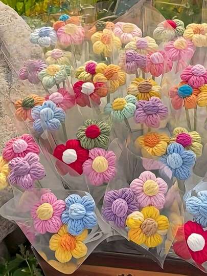40pcs Handmade Crochet Colorful Pom Pom Flowers, Multicolor Wool Pom Pom Flowers, Decorative Accessories For Holidays, Clothing, Home Decor, Halloween, Christmas, Thanksgiving, Valentine's Day, Handmade DIY Artificial Flowers, Pom Pom Flowers, Random Colors