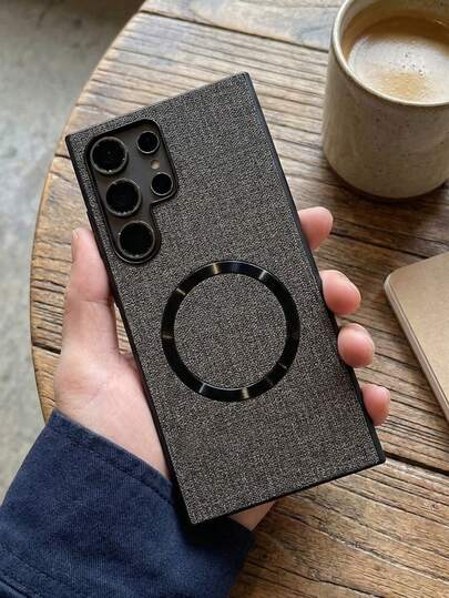 1 ชิ้น เคสโทรศัพท์ผ้าแฟชั่นแม่เหล็กสำหรับ Galaxy S26 Ultra/S25 Ultra/S24 Ultra/S23 Ultra/S22 Ultra, เคสโทรศัพท์ Andriod สำหรับ Honor 400/400 Lite, เคสโทรศัพท์แฟชั่น 15C/Note 15, ฝาครอบป้องกันการชาร์จไร้สายสีทึบสำหรับ Galaxy A56/Galaxy A57. เคสโทรศัพท์สุดเท่สำหรับ 15C