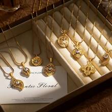 1 chiếc dây chuyền mặt dây chuyền hình ngôi sao và mặt trăng cổ điển bằng thép không gỉ, trang trí lá vàng và đá Zirconia, trang sức thanh lịch cho cả đeo hàng ngày và dự tiệc. - Vàng - Xem 1