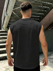 FRACTYR 男士夏季休闲街头时尚蓝图赛车图案印花宽松圆领无袖背心 - 深灰色 - 查看 2